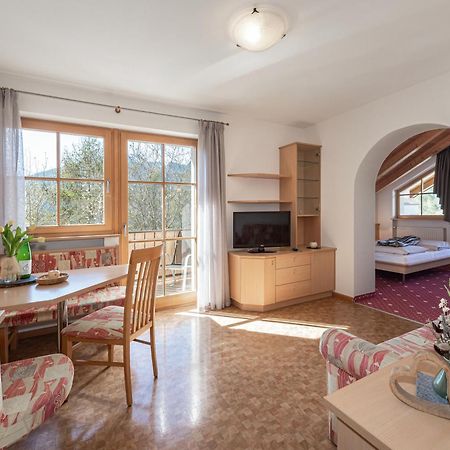 Trinnerhof- Hof Chalets Und Obsthof Natz-Schabs Ngoại thất bức ảnh