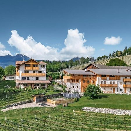 Trinnerhof- Hof Chalets Und Obsthof Mit Zimmer Natz-Schabs Ngoại thất bức ảnh