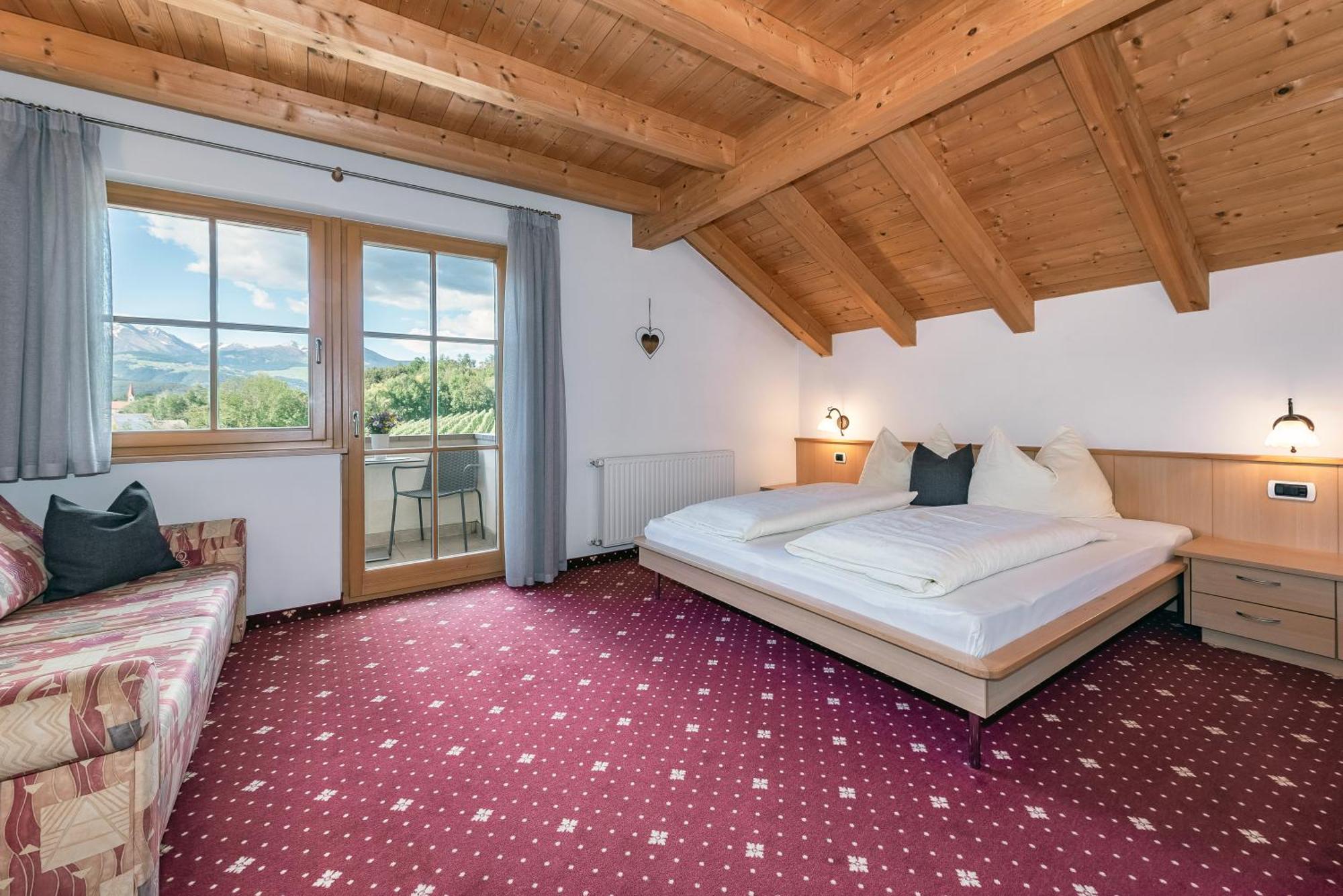 Trinnerhof- Hof Chalets Und Obsthof Mit Zimmer Natz-Schabs Ngoại thất bức ảnh