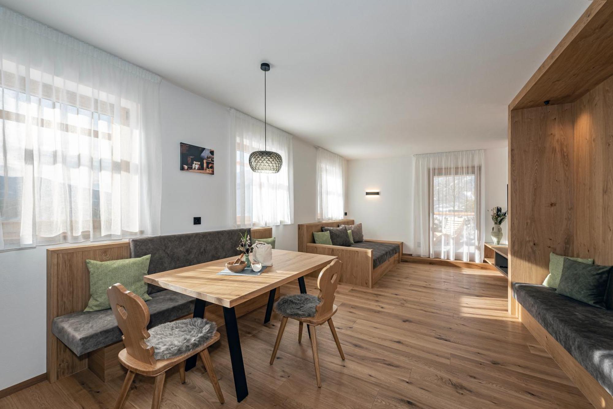 Trinnerhof- Hof Chalets Und Obsthof Mit Zimmer Natz-Schabs Ngoại thất bức ảnh
