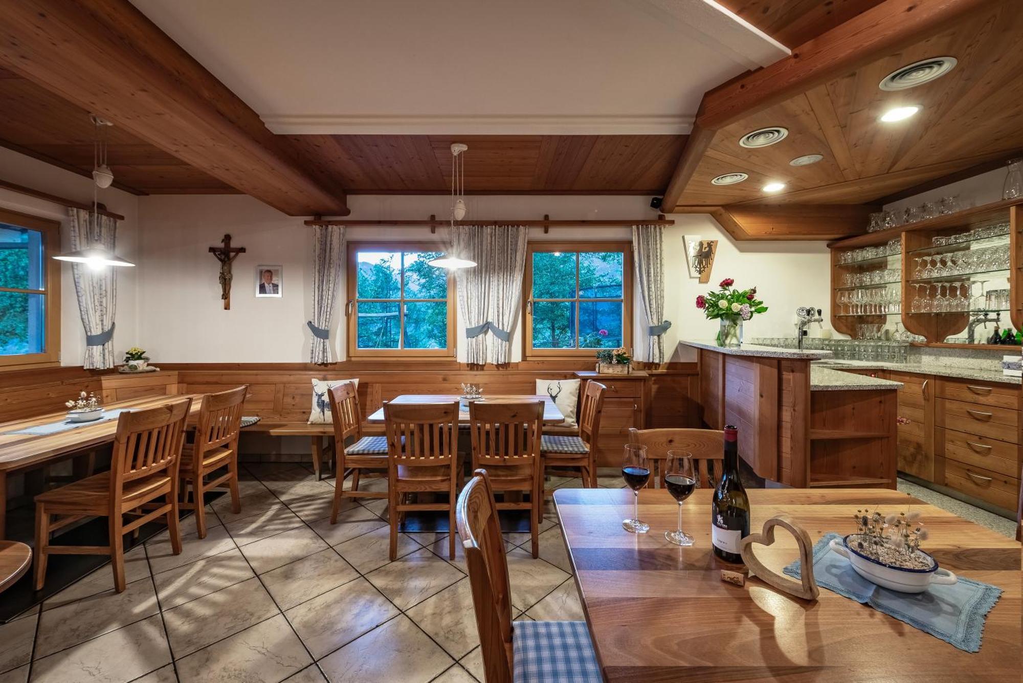 Trinnerhof- Hof Chalets Und Obsthof Mit Zimmer Natz-Schabs Ngoại thất bức ảnh