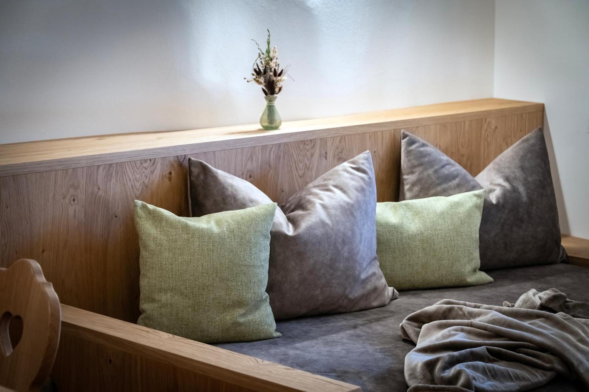 Trinnerhof- Hof Chalets Und Obsthof Mit Zimmer Natz-Schabs Ngoại thất bức ảnh