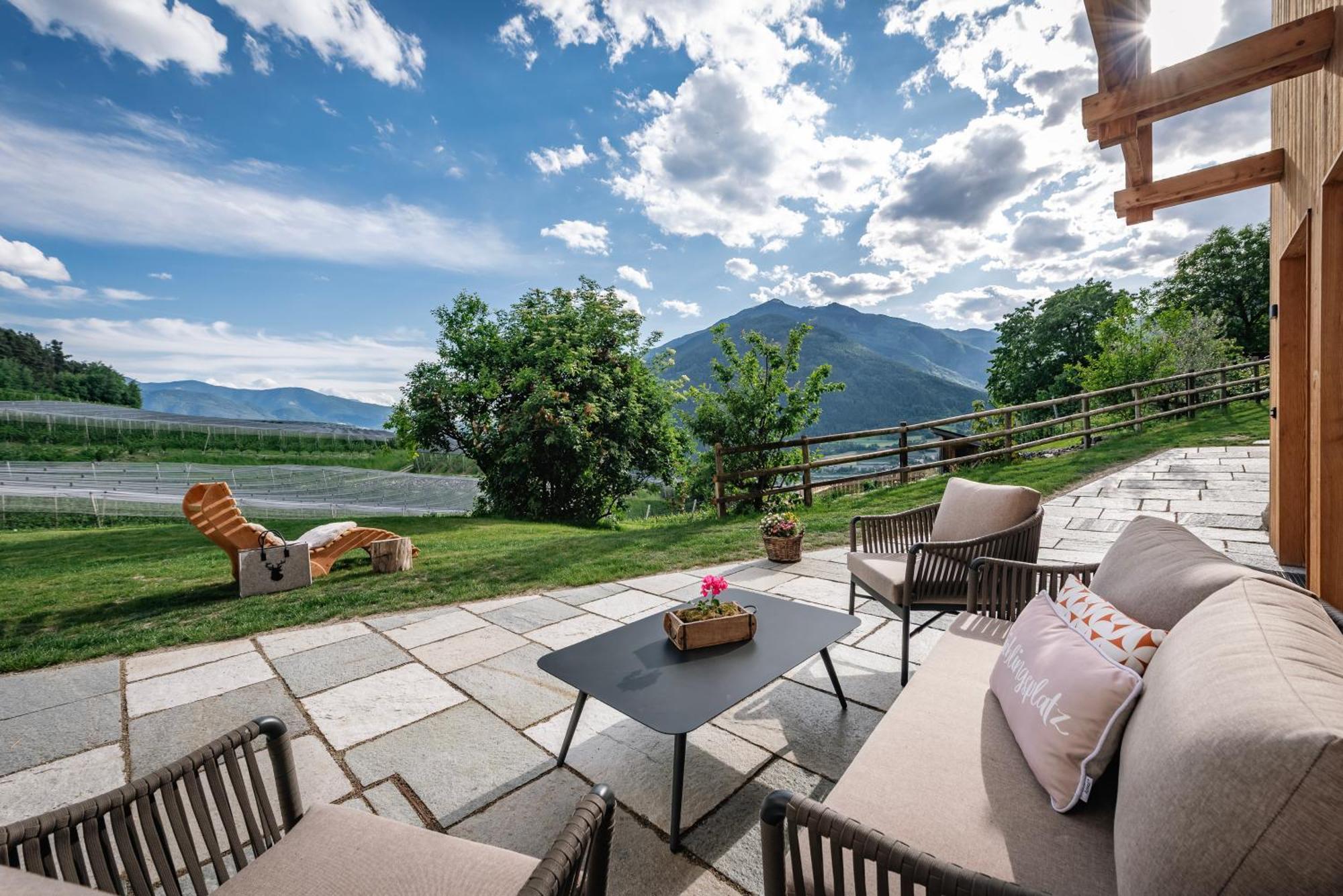Trinnerhof- Hof Chalets Und Obsthof Mit Zimmer Natz-Schabs Ngoại thất bức ảnh