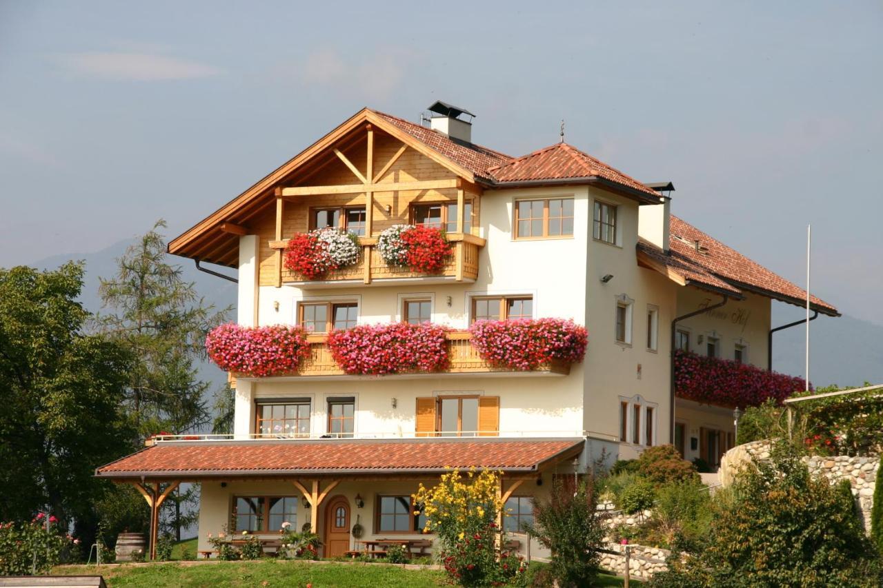 Trinnerhof- Hof Chalets Und Obsthof Mit Zimmer Natz-Schabs Ngoại thất bức ảnh