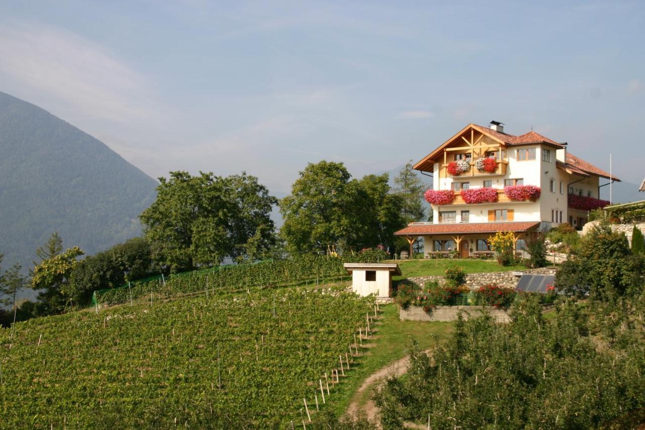 Trinnerhof- Hof Chalets Und Obsthof Mit Zimmer Natz-Schabs Ngoại thất bức ảnh